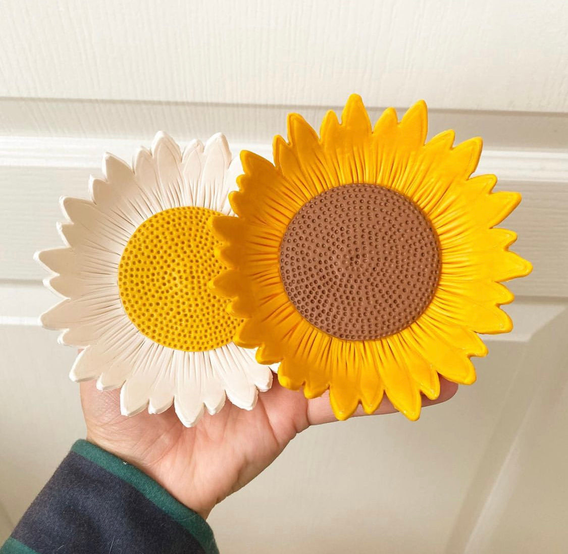 Large Daisy/Sunflower Clay Trinket Tray Dish